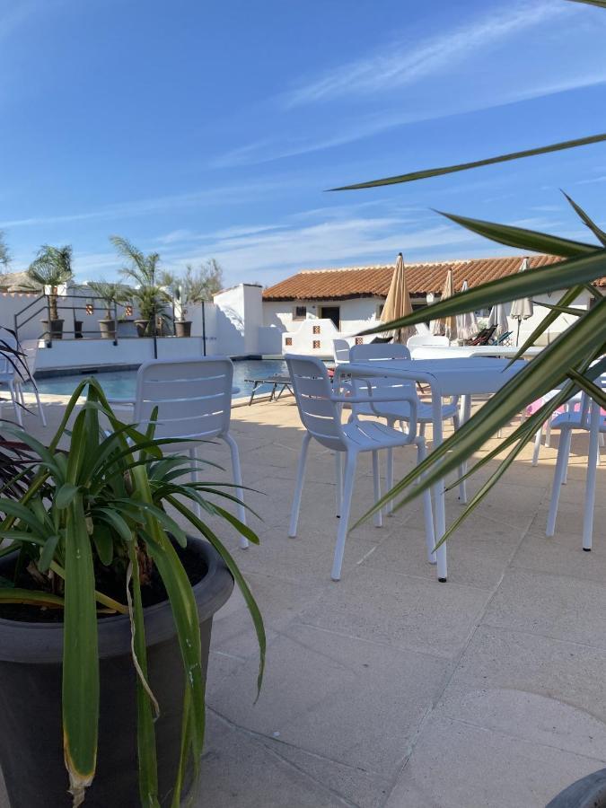 סן-מארי-דה-לה-מאר Hotel Du Pont Blanc מראה חיצוני תמונה