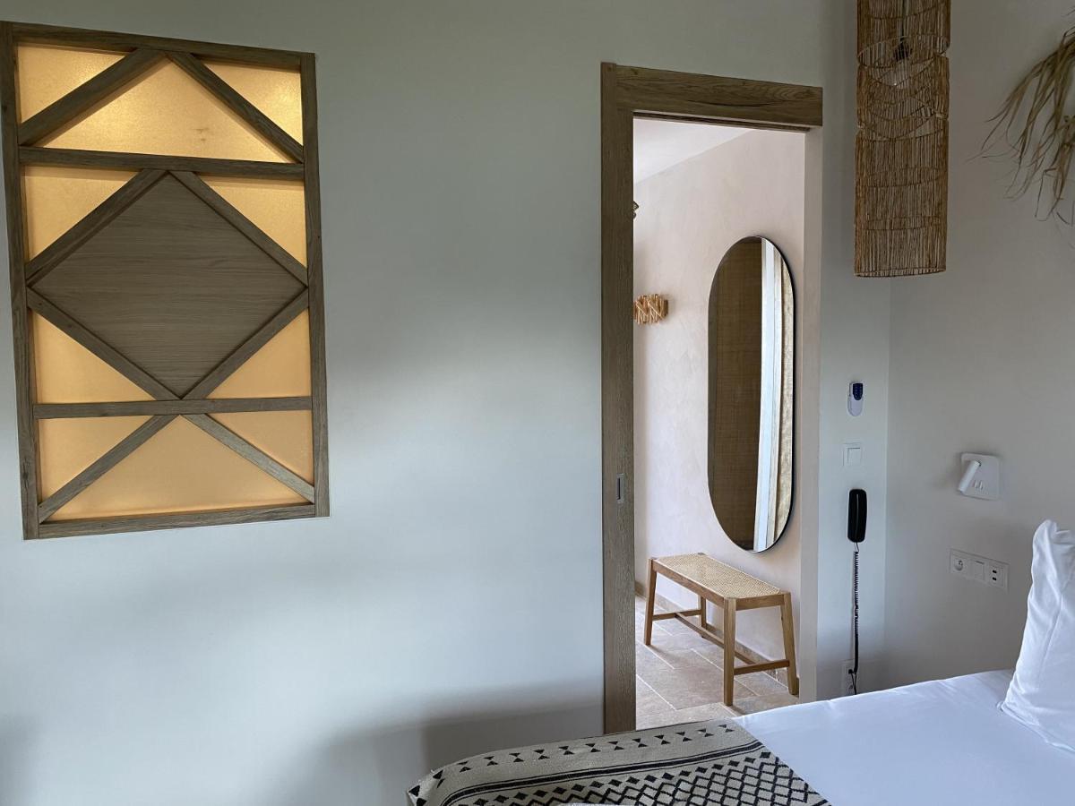 סן-מארי-דה-לה-מאר Hotel Du Pont Blanc מראה חיצוני תמונה